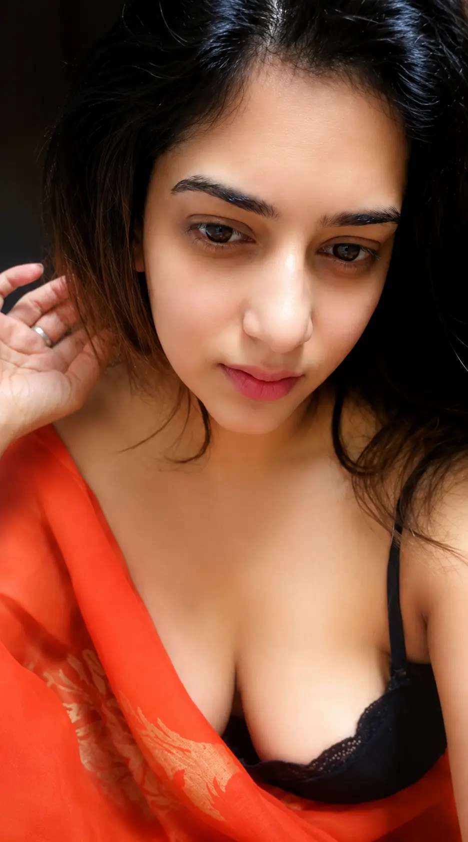 Desi Sexy Girl Show Her Cleavage on Tango Live Stream Nude Video